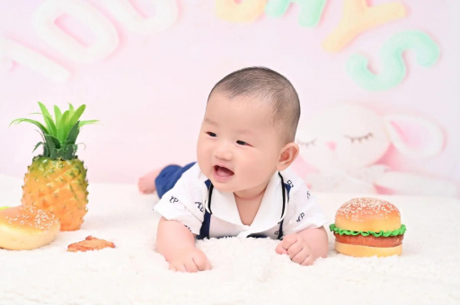 佳木斯宝宝在妈妈肚子里